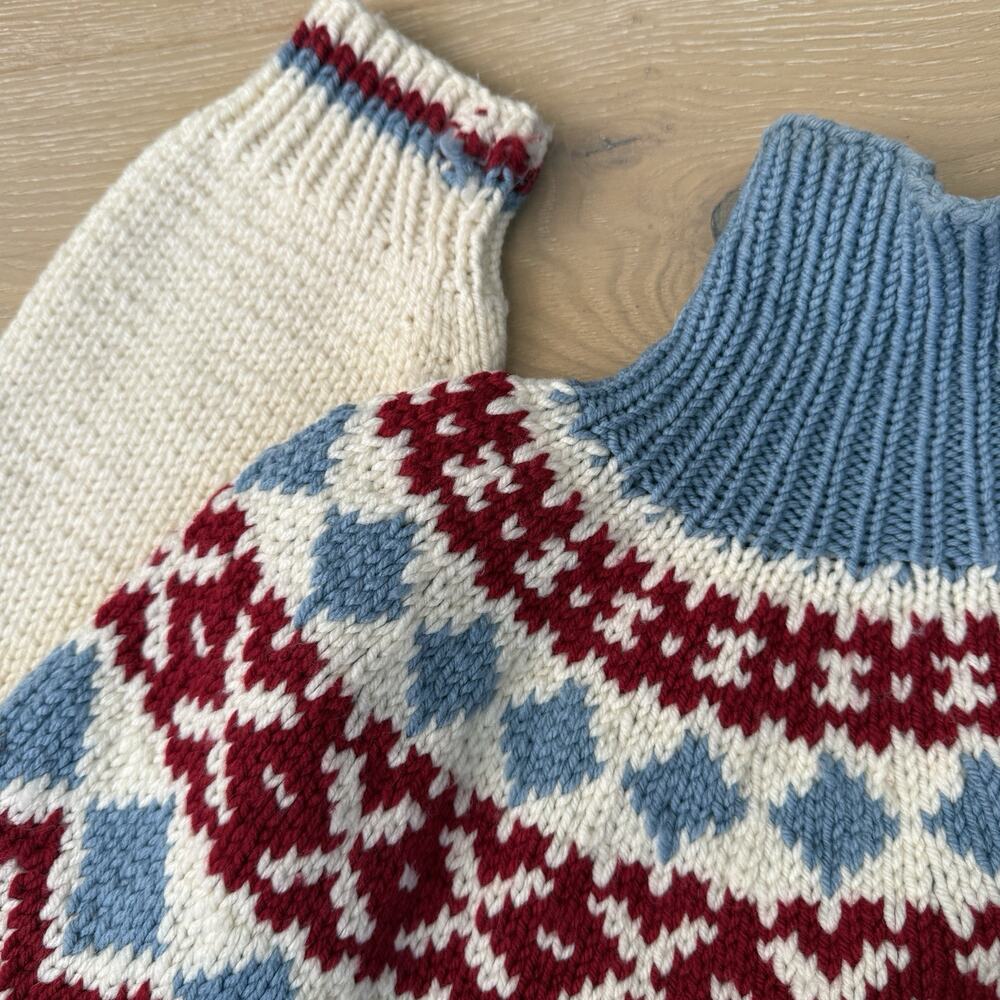 Vintage Icelandic Fair Isle Sweater Handmade White Blue Red Yolk L Non Wool - Picture 10 of 10